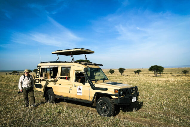 Photographic Safari Car by Katikati